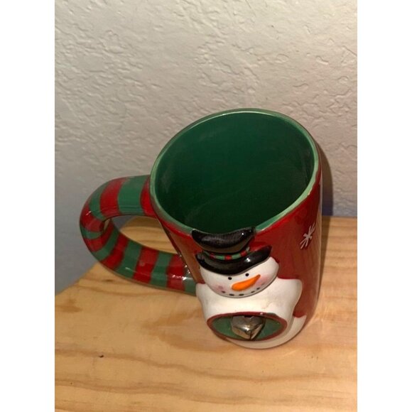 Holiday 2021 Ceramic Mugs With Snowman Design - Picture 3 of 5